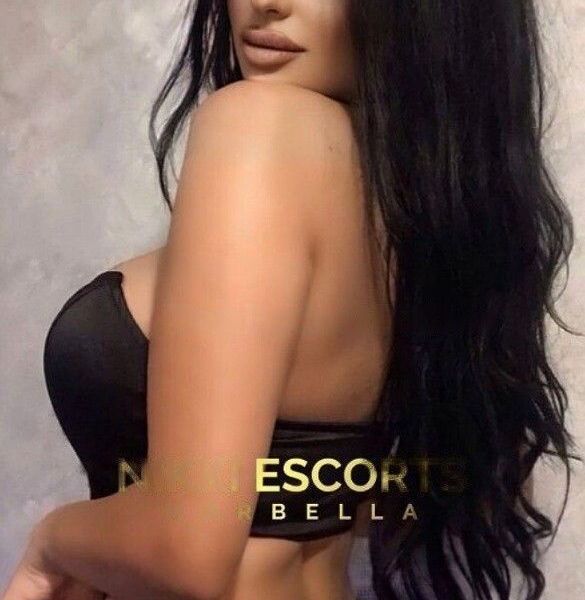 Metisha is the perfect model for any gentleman in Marbella looking to book an elite companion. Metisha is a beautiful extra busty babe with tons of sexy selfies on her profile.
