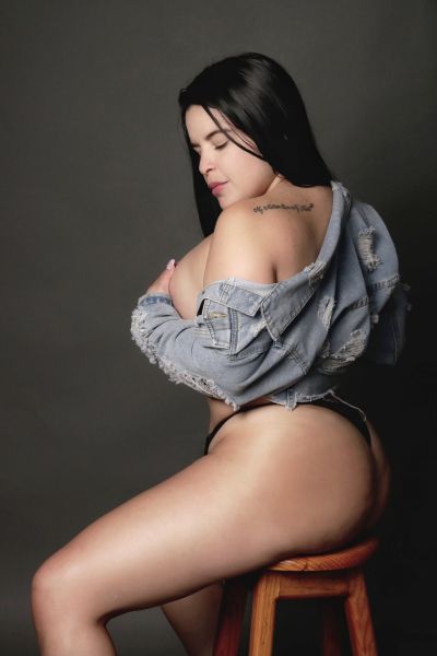 Venezolana cariñosa, divertida y sexy dispuesta a complacer tus fantasias