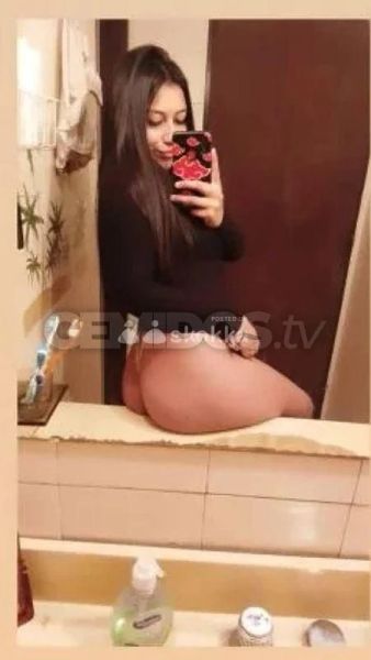 Hola soy luly soy escord .. soy simpática morocha, tengo buena atención.